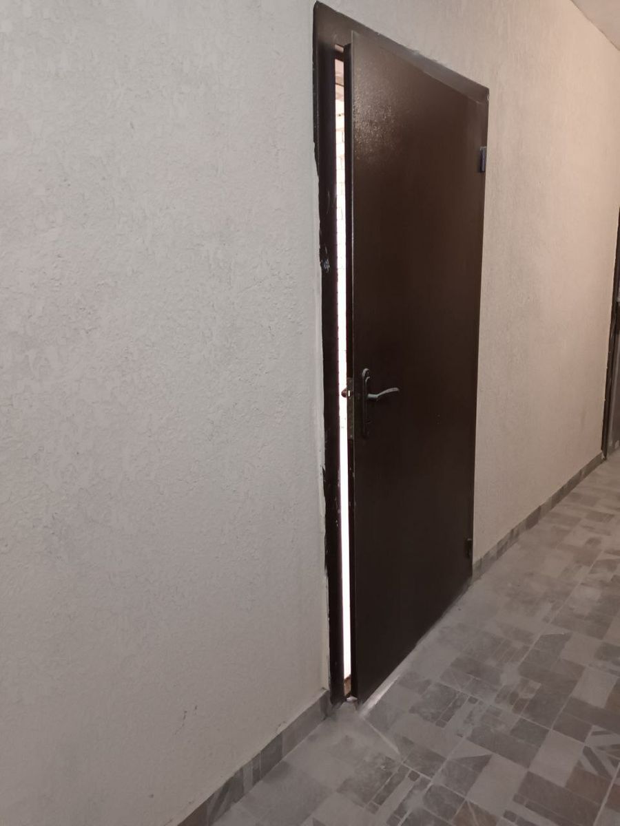 1837197083070953