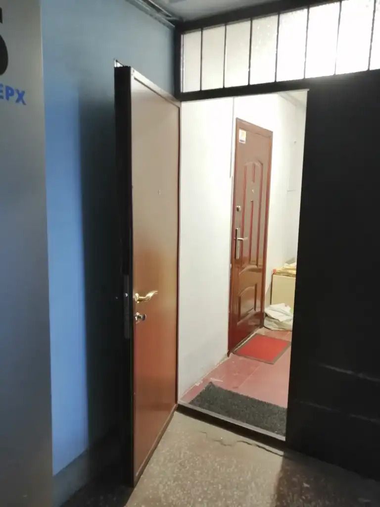 1832673619937954