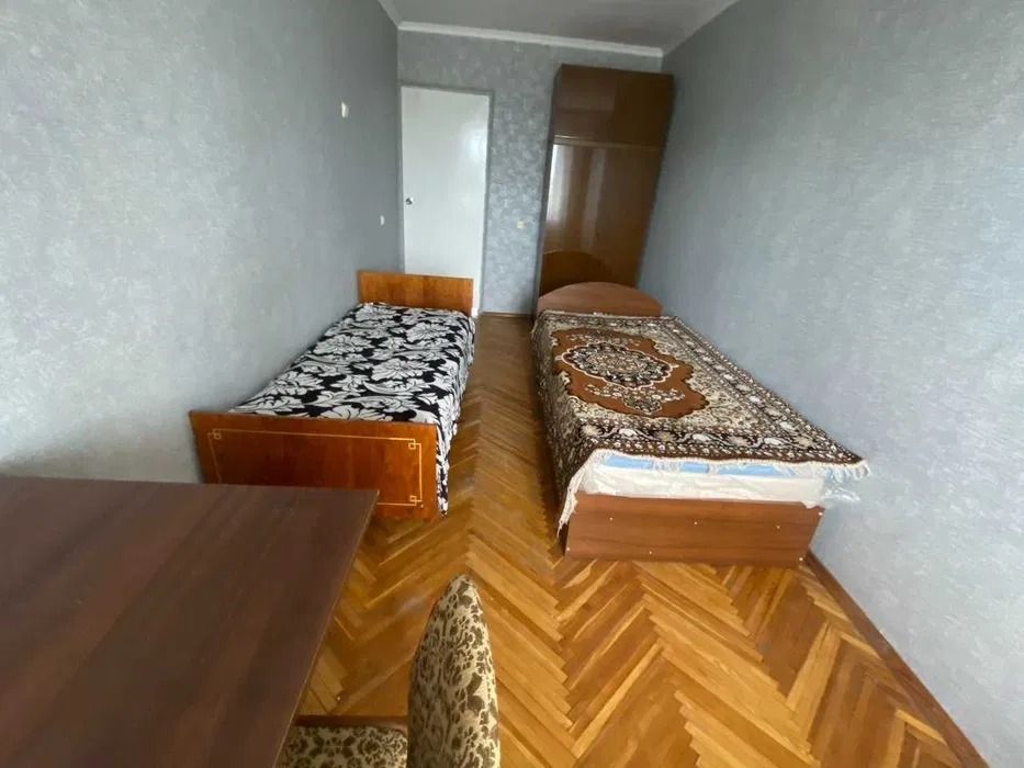 1838342669972954