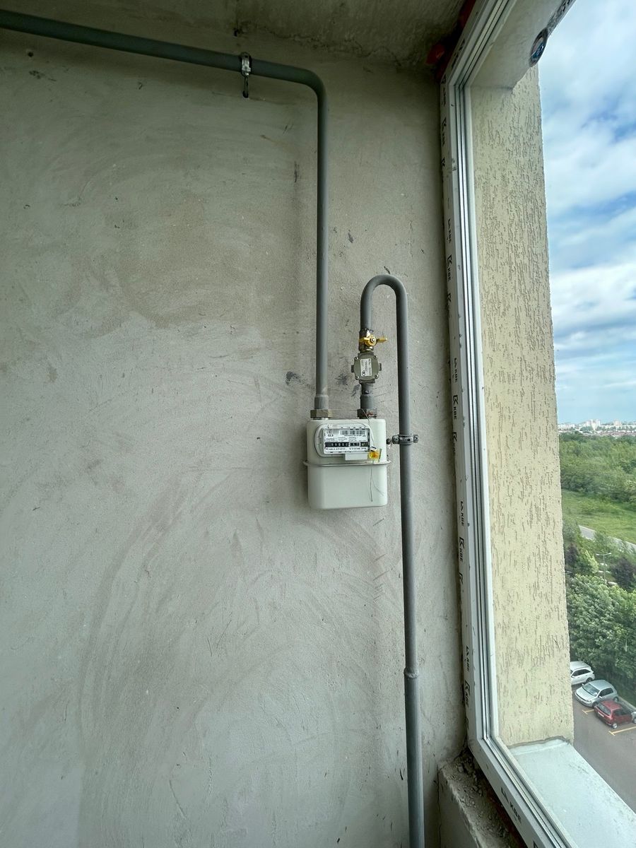 1833189449216956