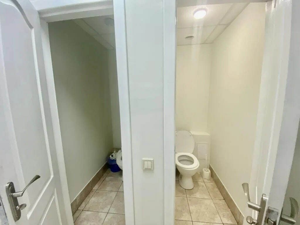 1835359370767956