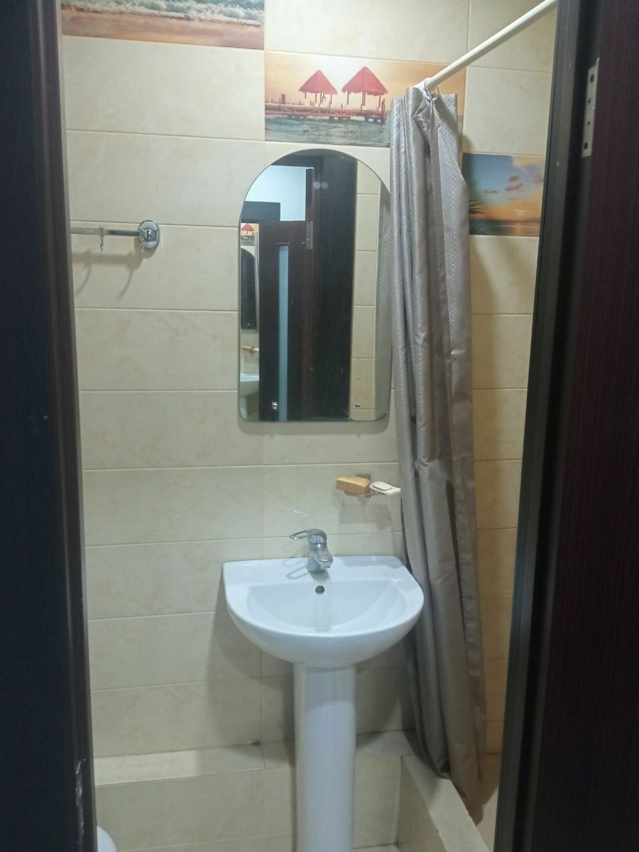 1835803736360956