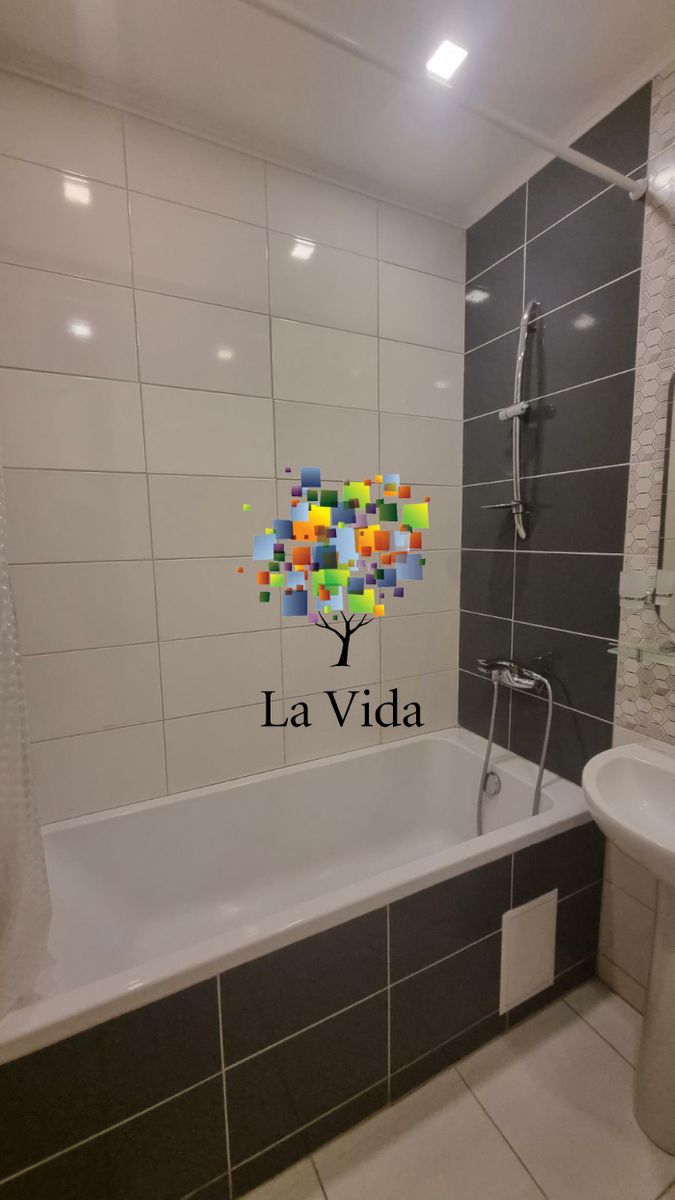 1835165750377957