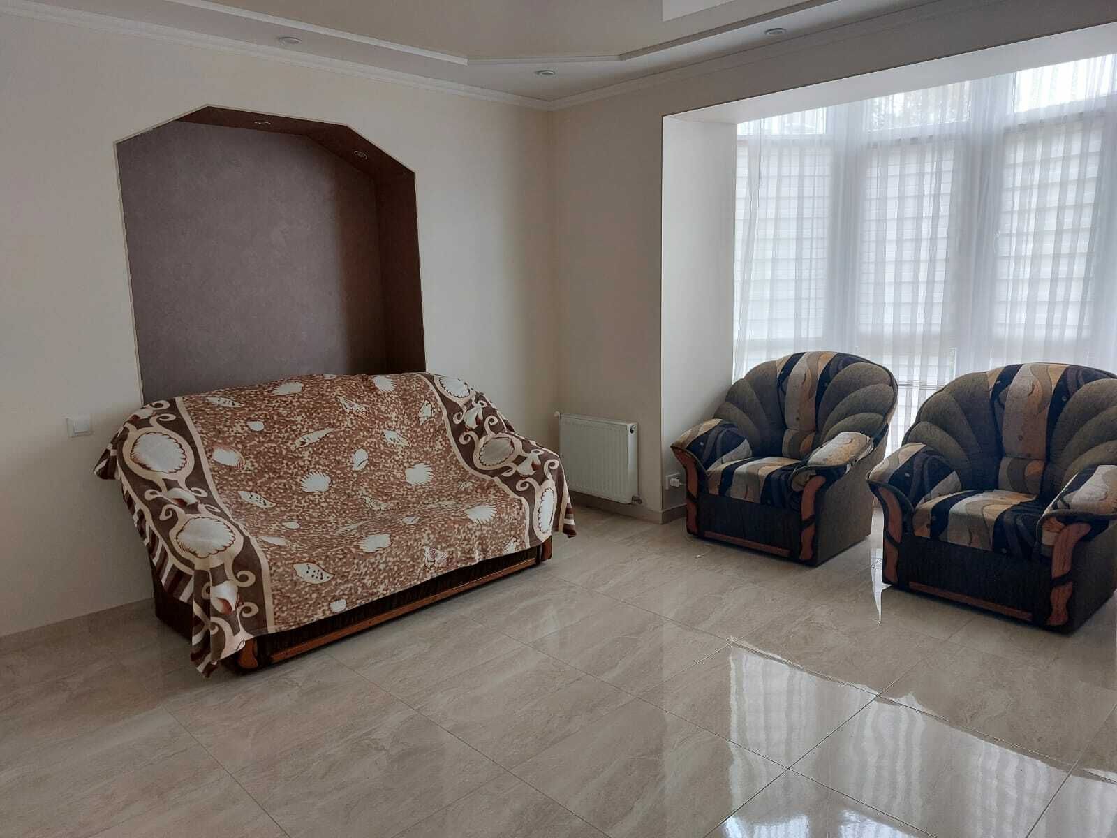 1835166694857957