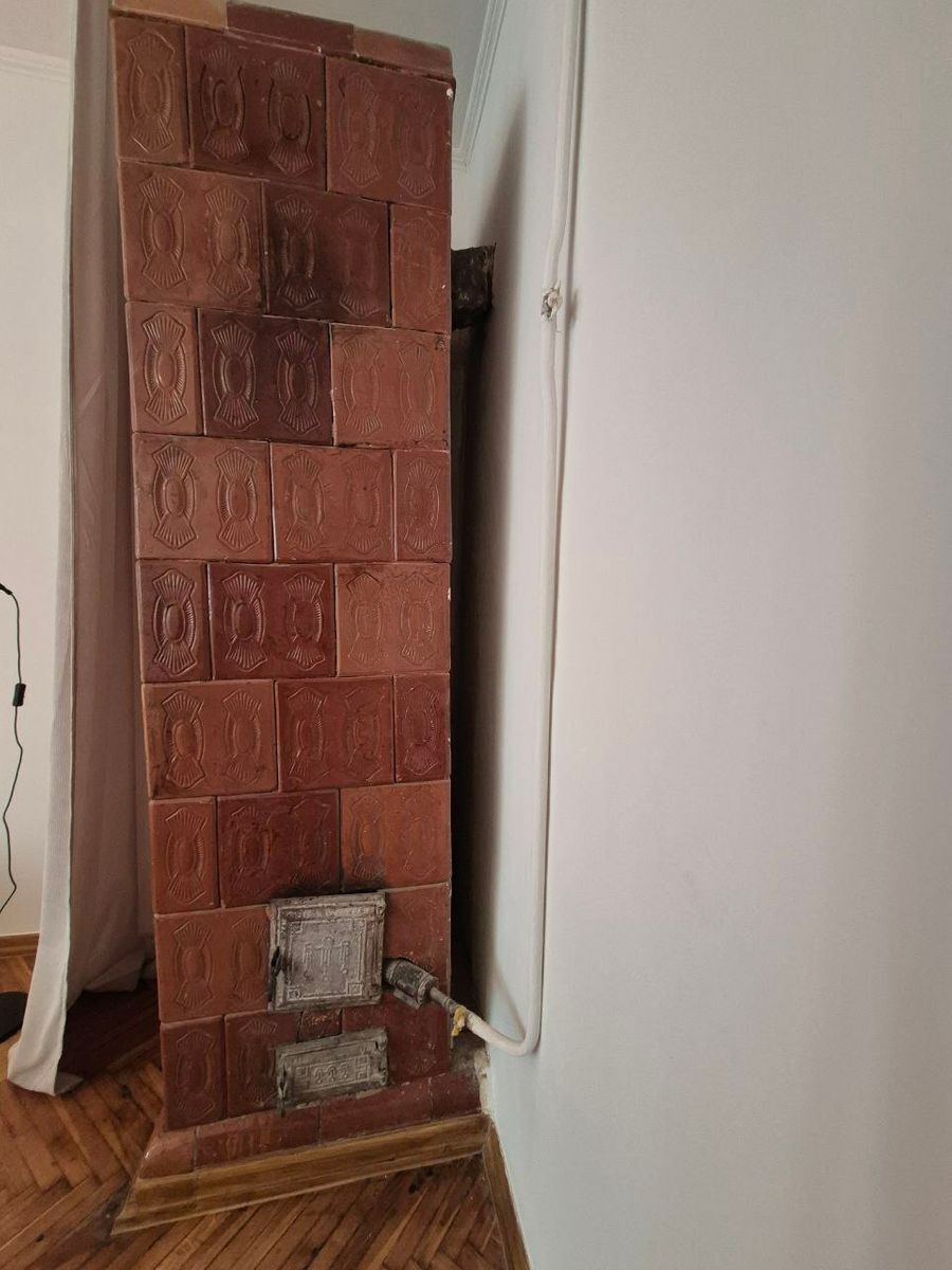 1837799544559957