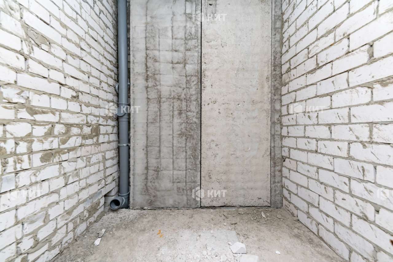 1822127472622096