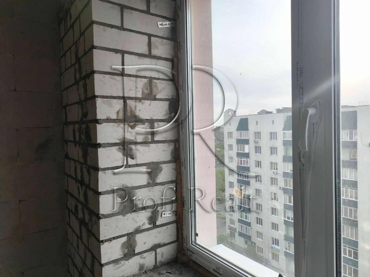 1831443660030960
