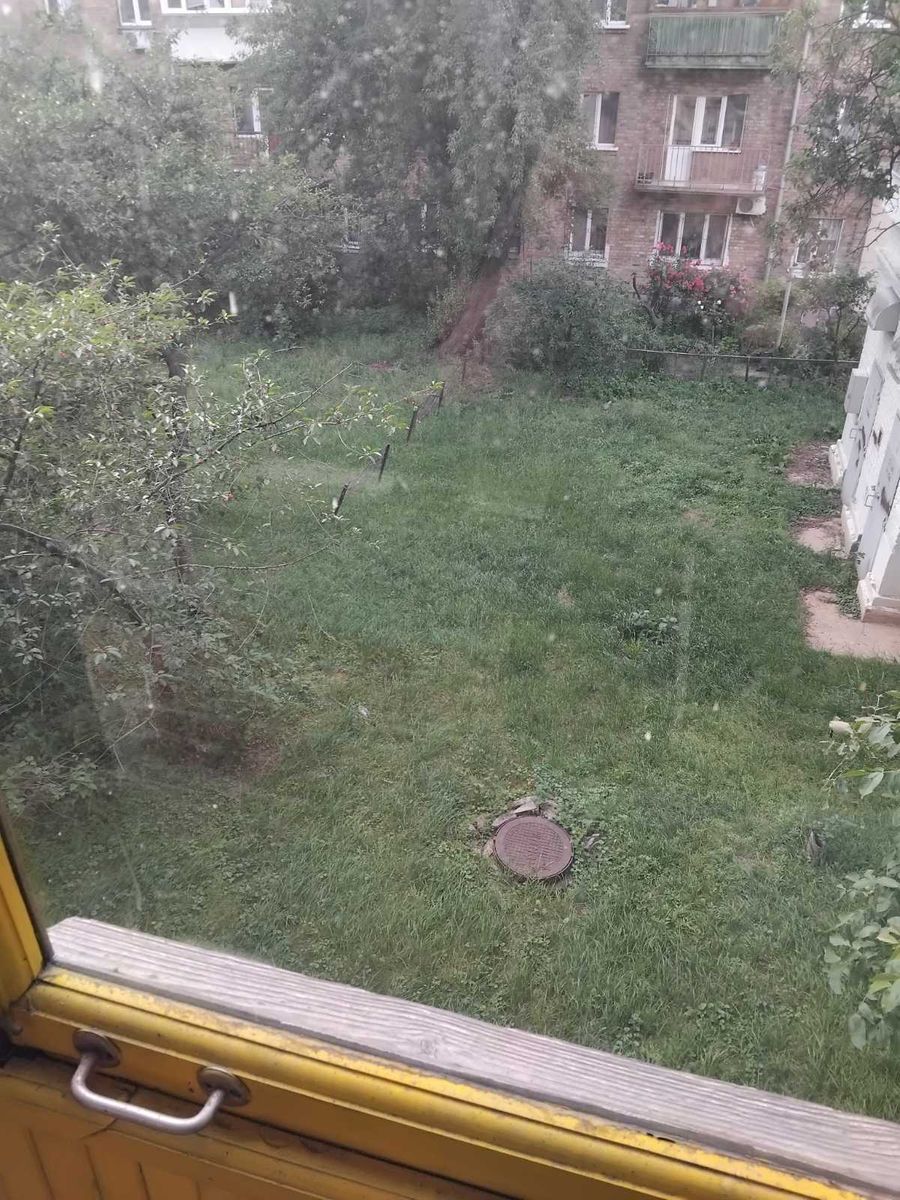 1835297860378961