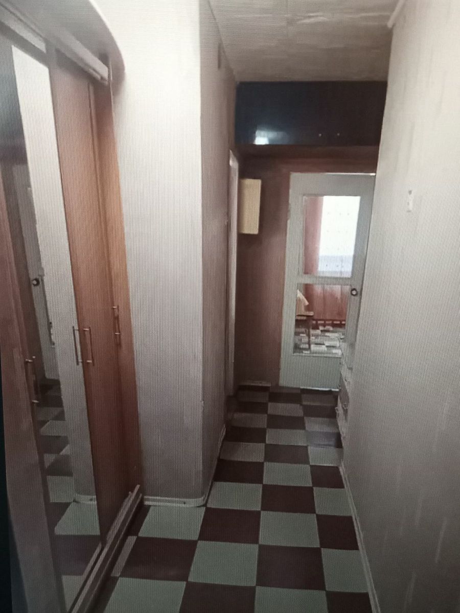1837883381415963