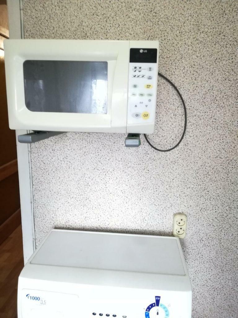 1838165742658963