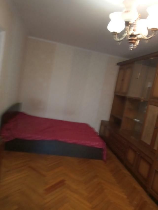 1838564175036963