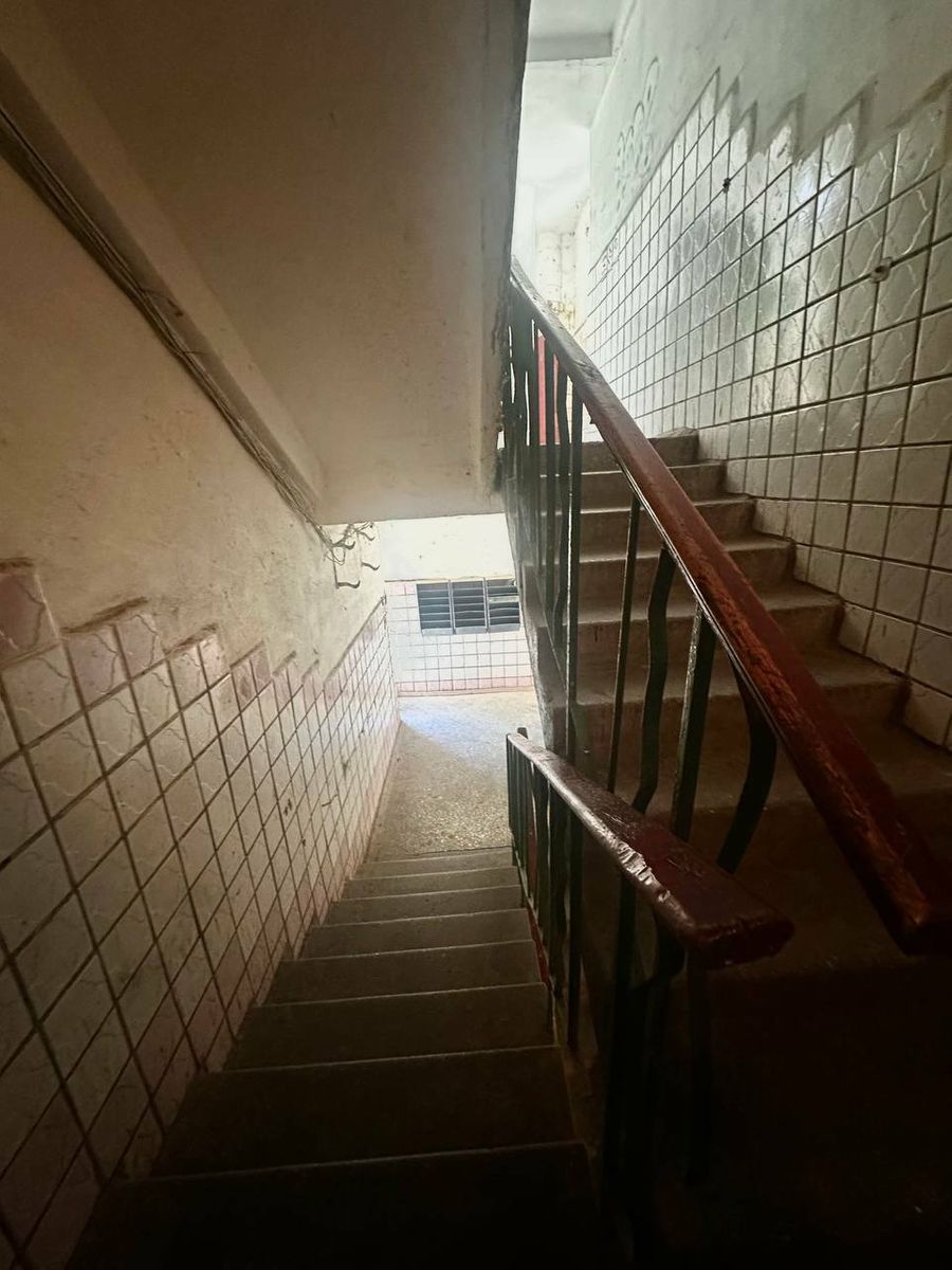 1831910875971964