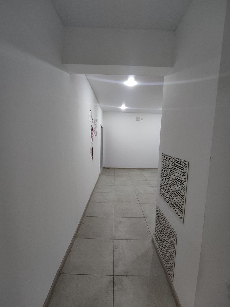 1831565419325965