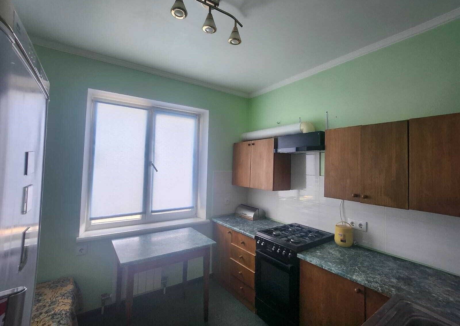 1835987599516968