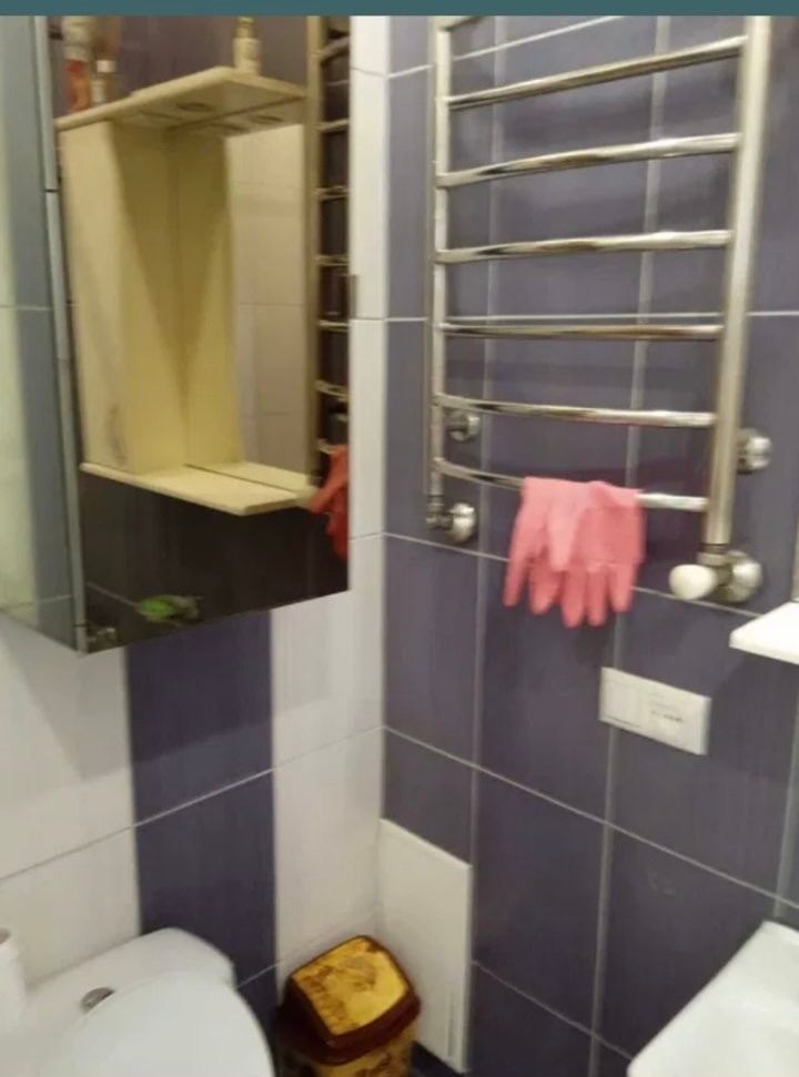 1836624713757968