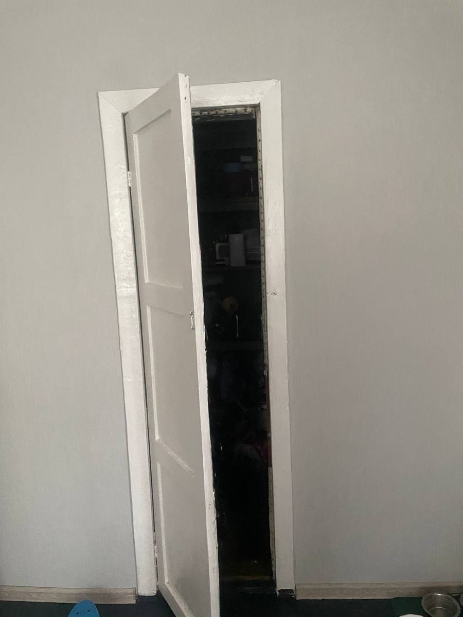1839878105185968