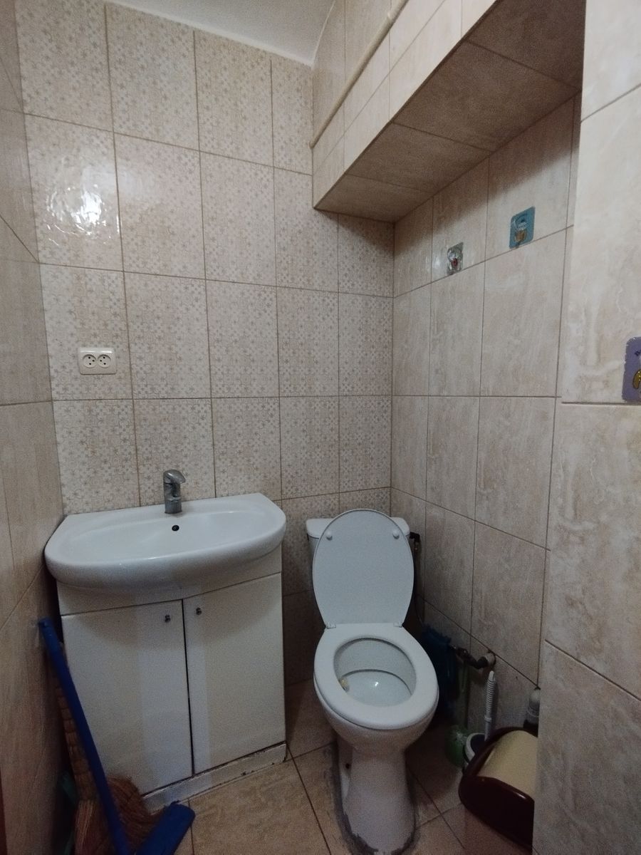 1836885772733969