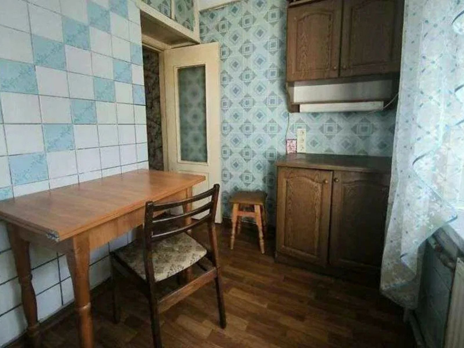 1832288793567097