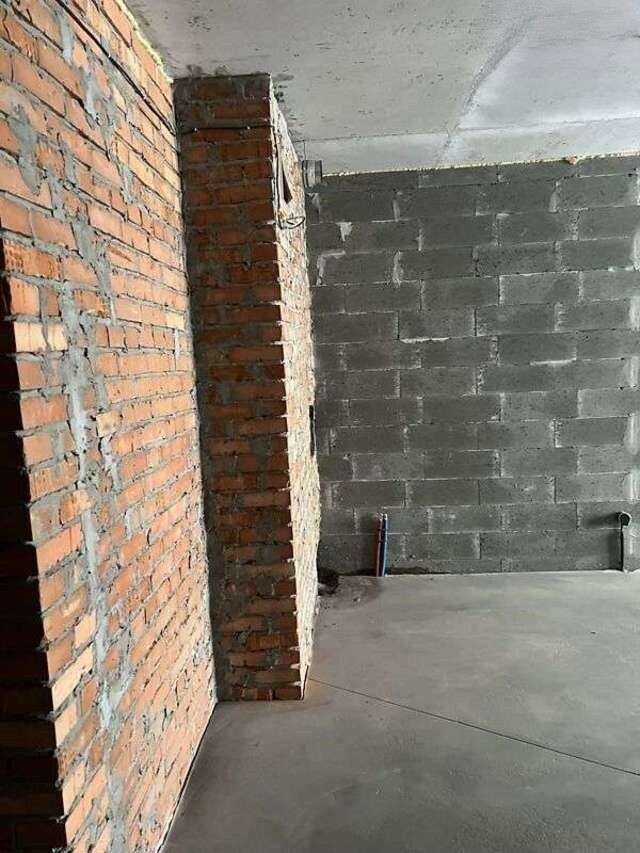 1833818028944972