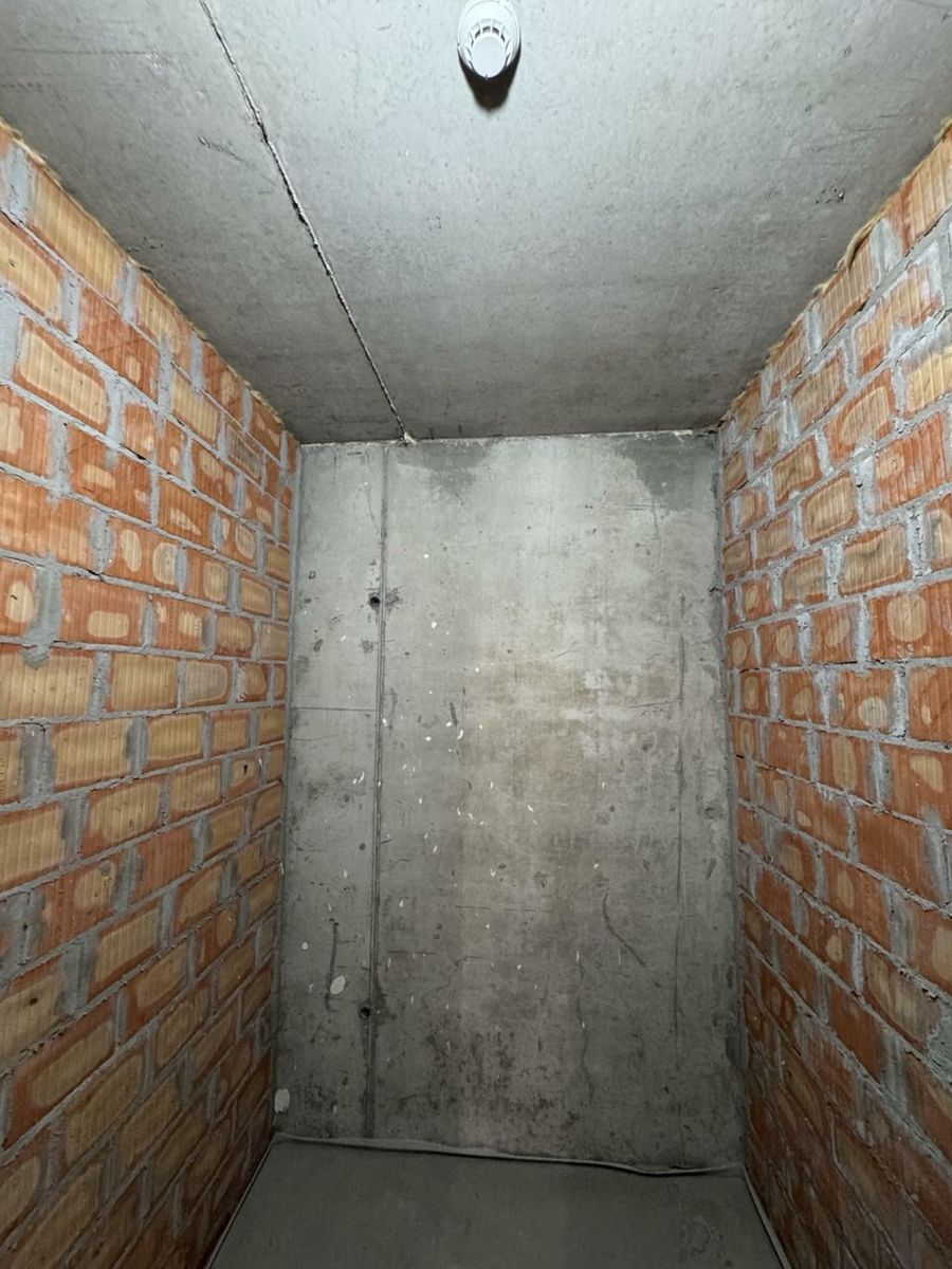1837624281080974