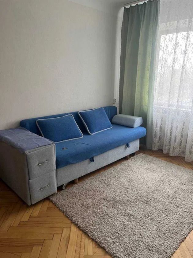 1830849838561975