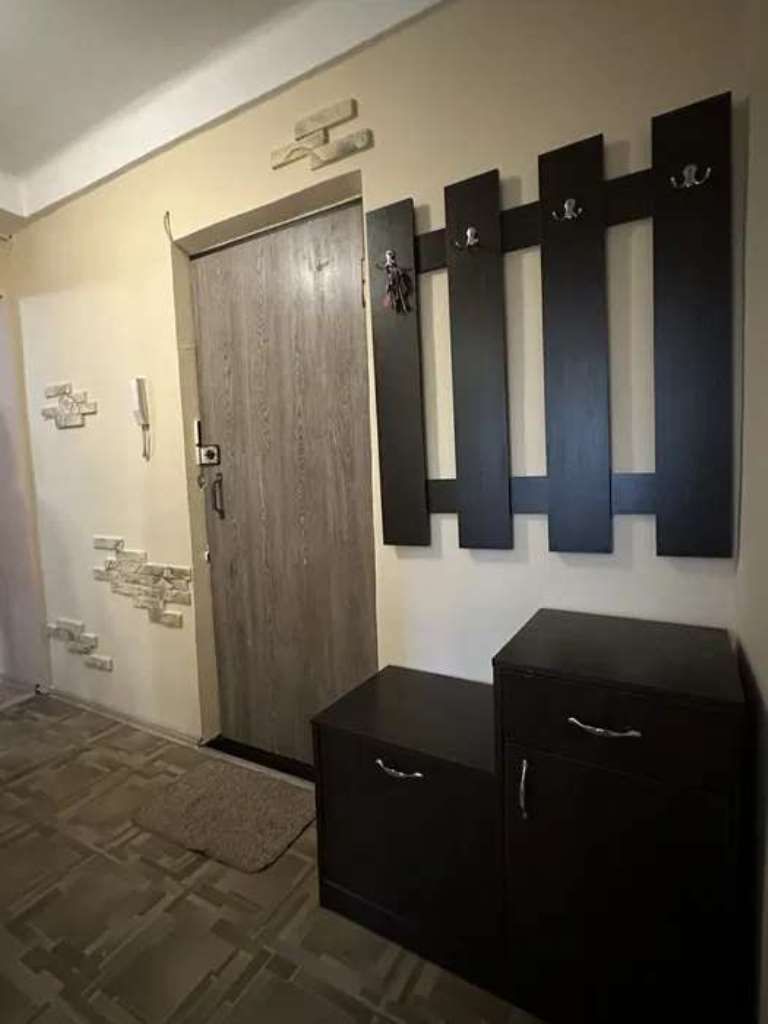 1839335642323976