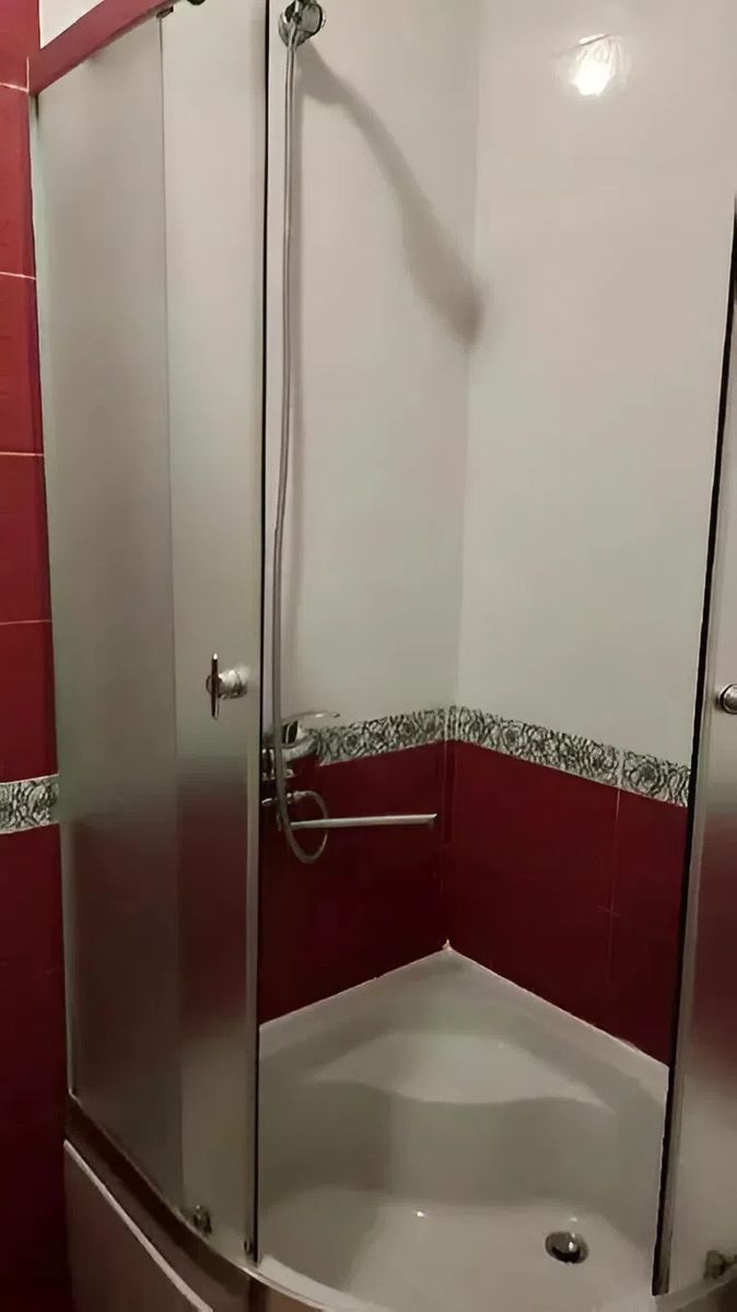 1839546871175976