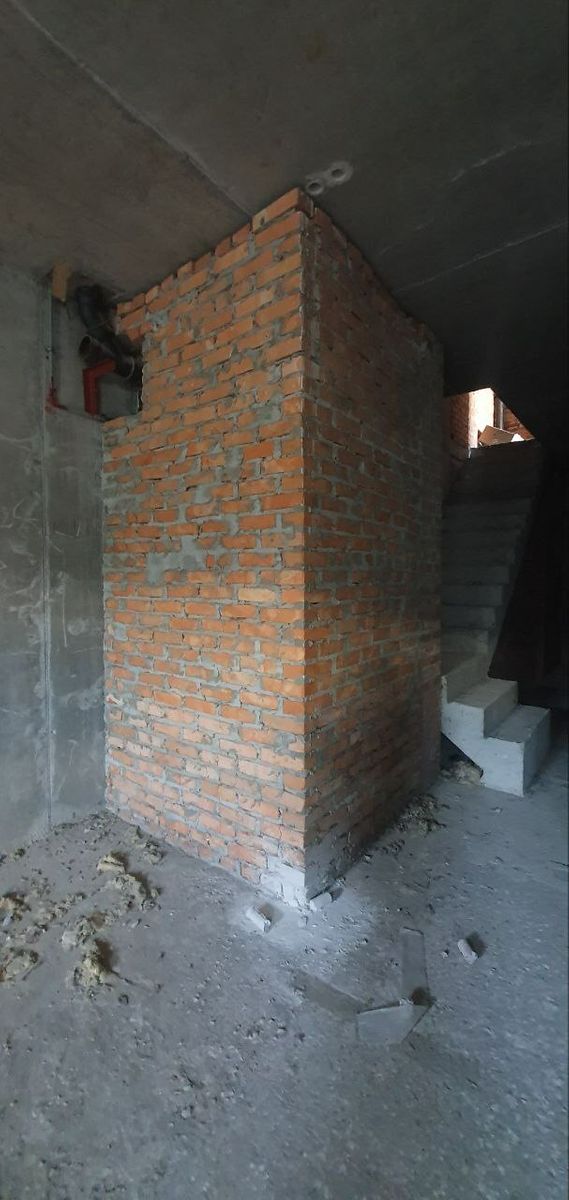 1835811309664977