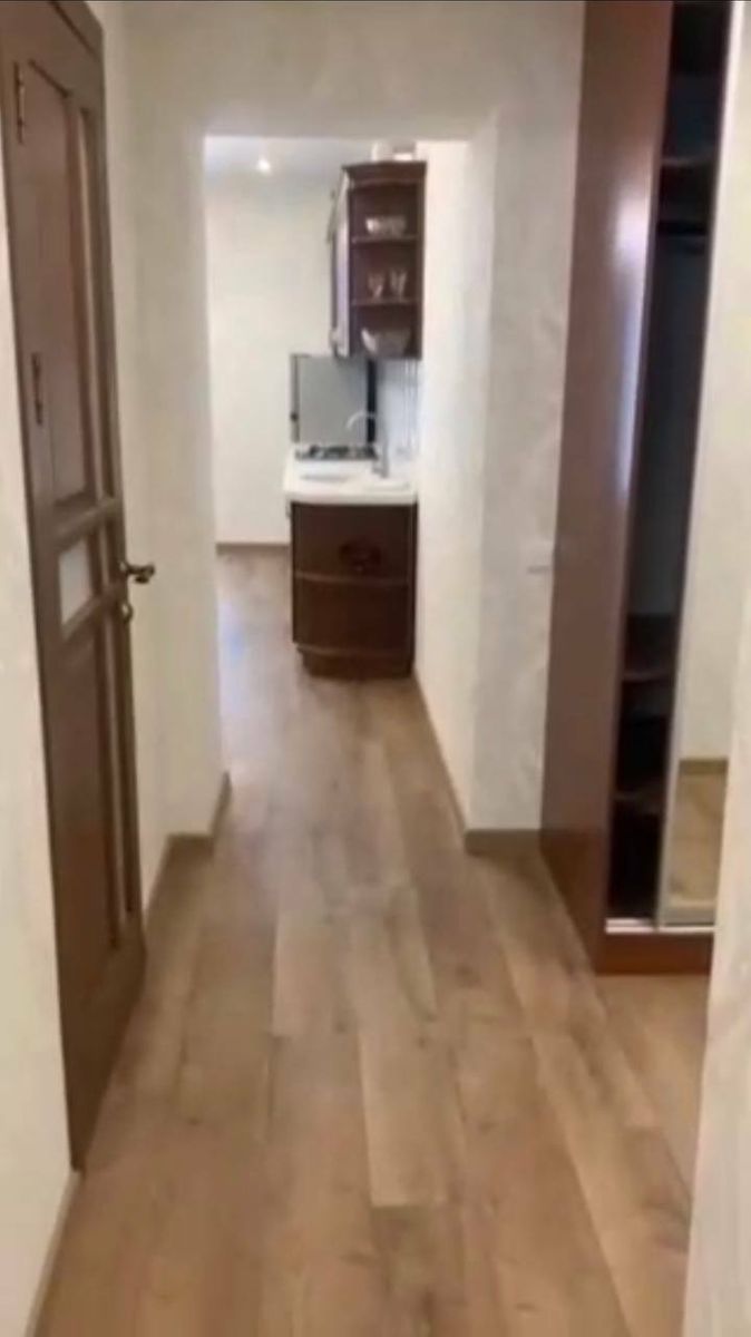 1834393872863978