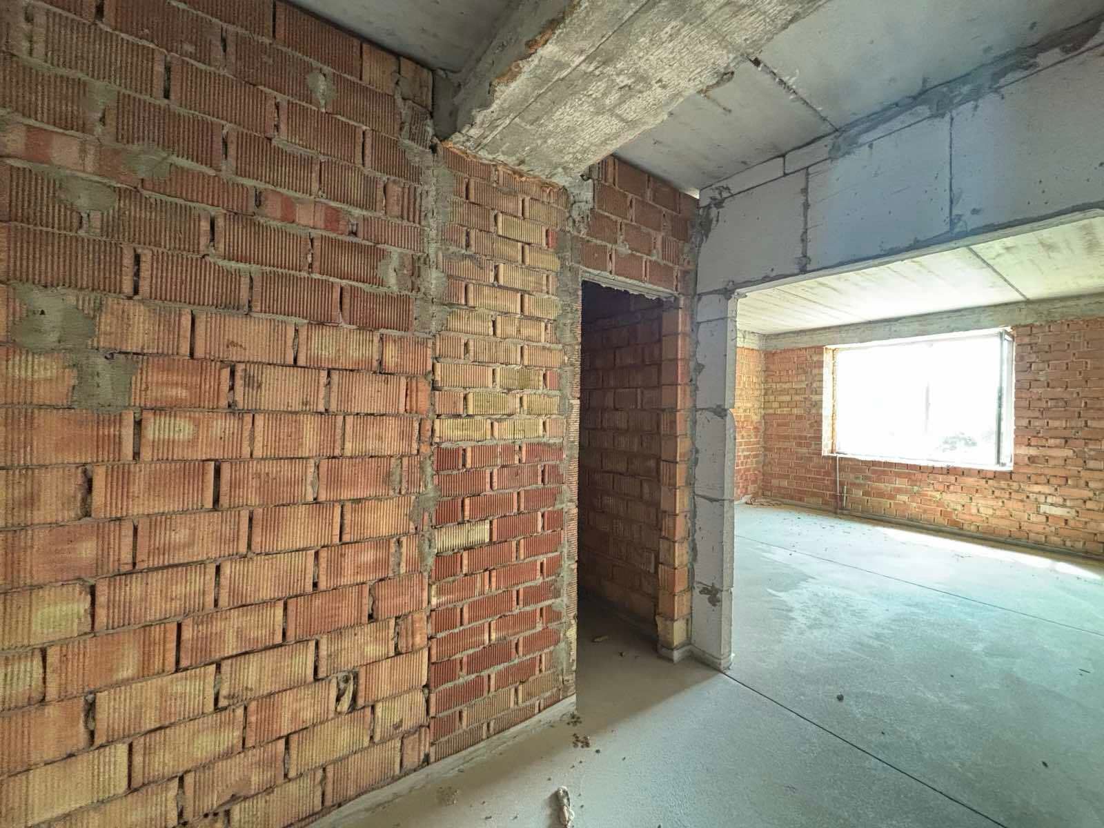 1836346436609979