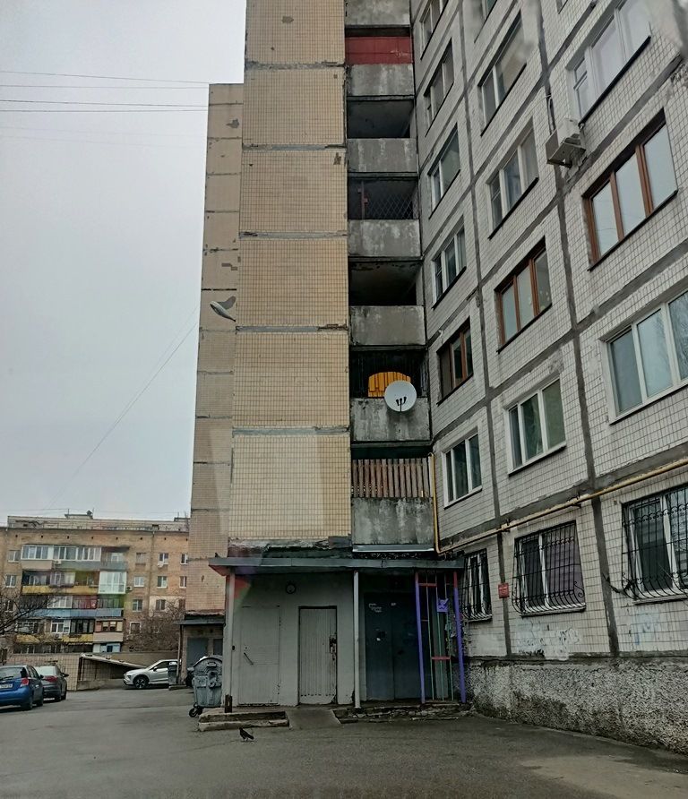 1835341379523098