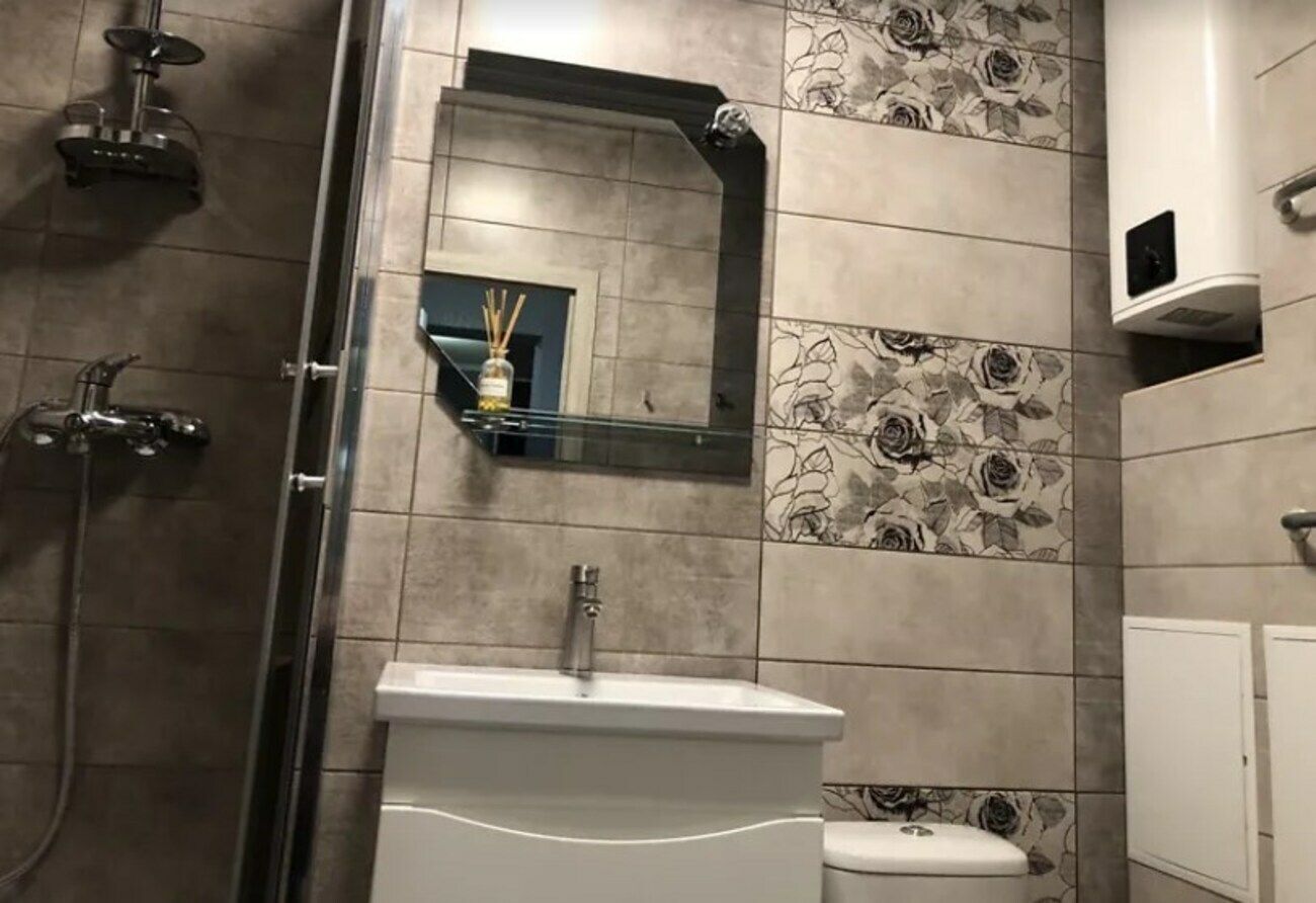 1830739997238982