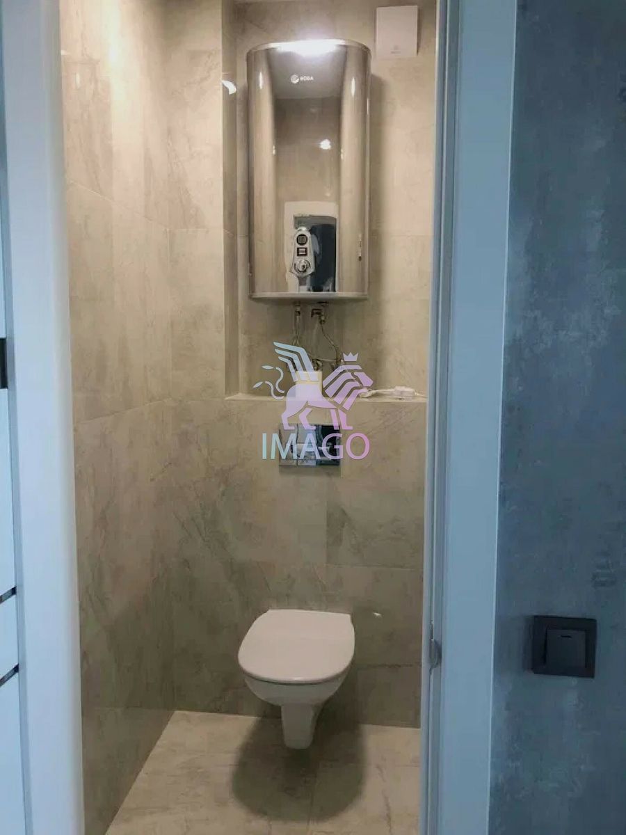 1835457154457982