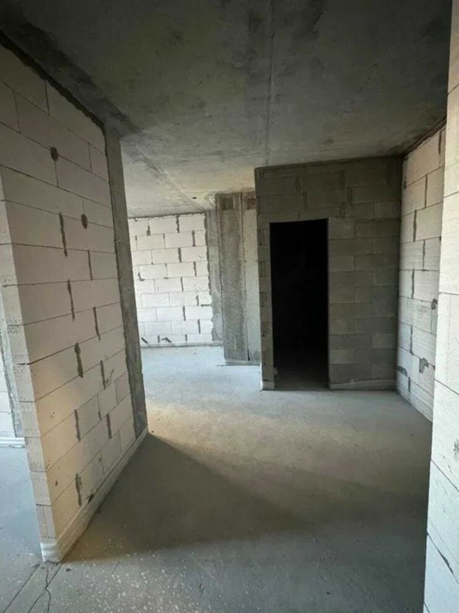 1828846049004984