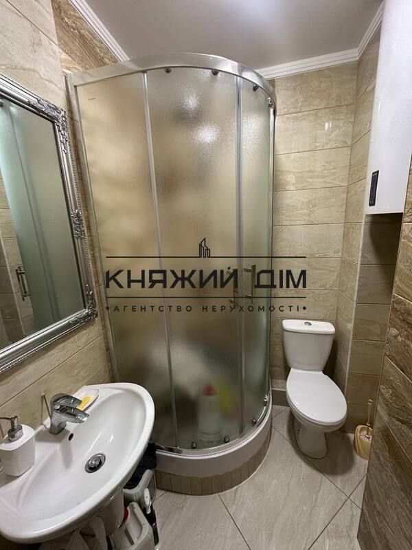 1832635717506985