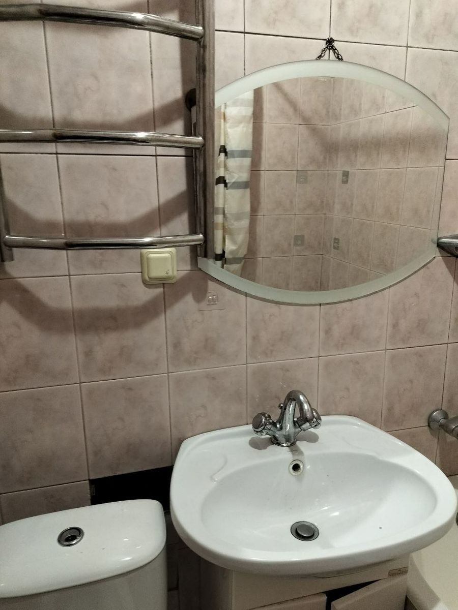 1832078869561986