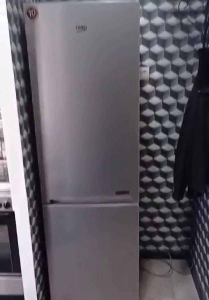 1838967784642986