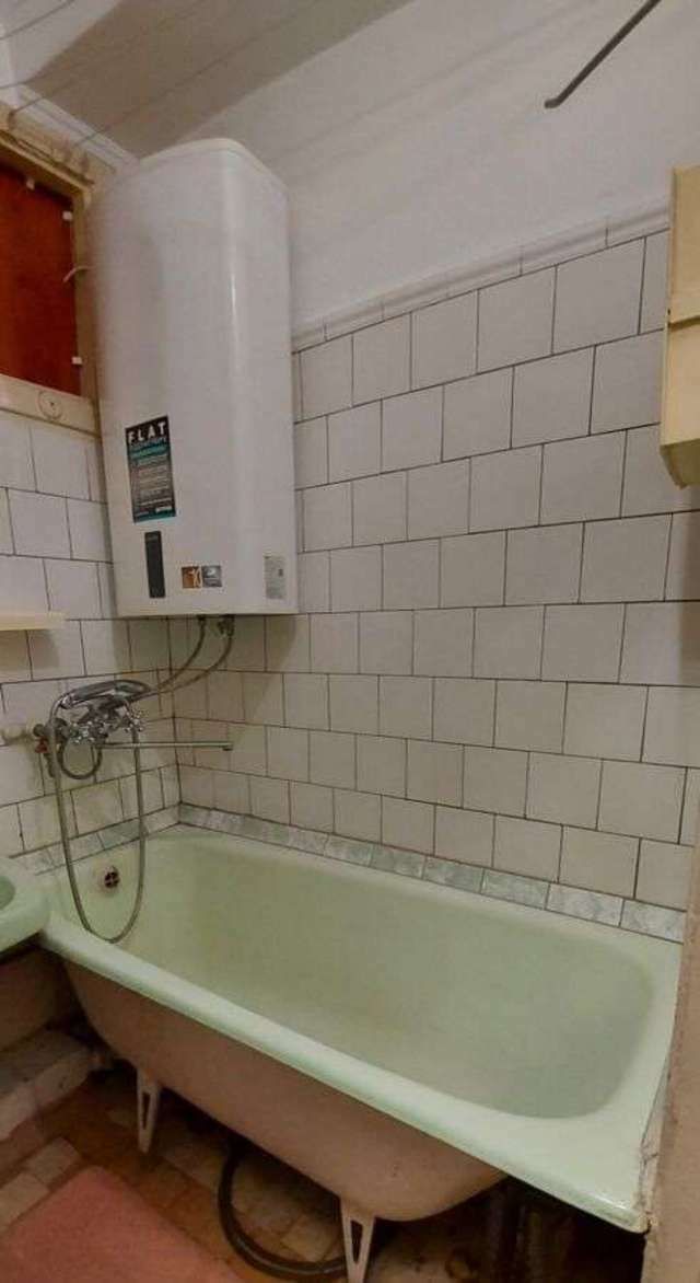 1837797110465987