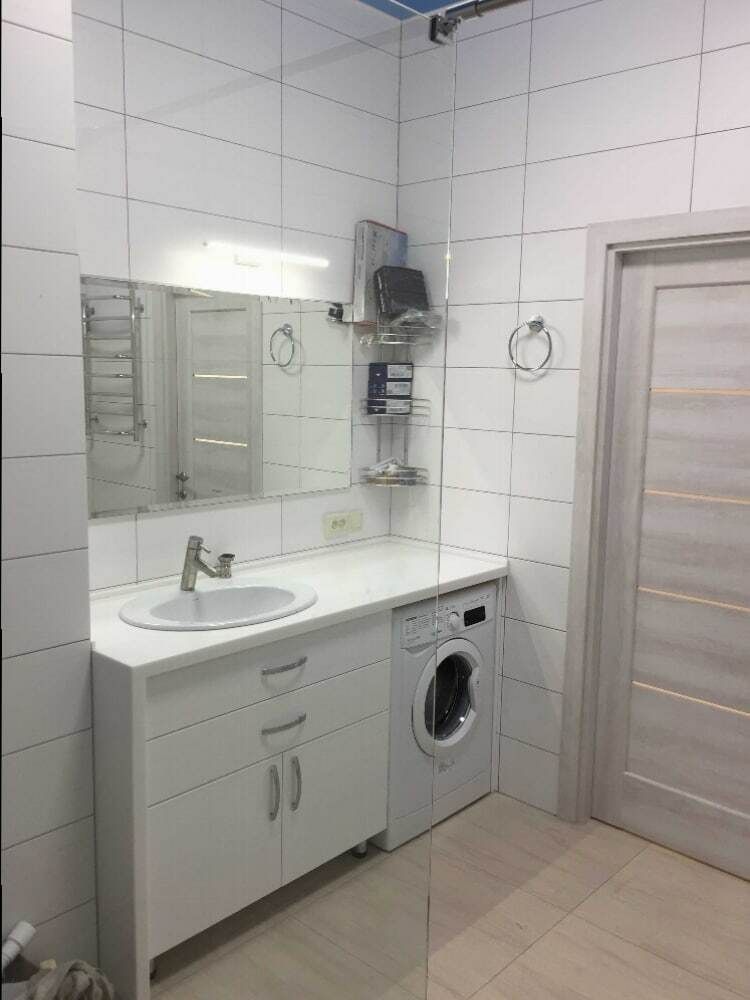 1837462222578988