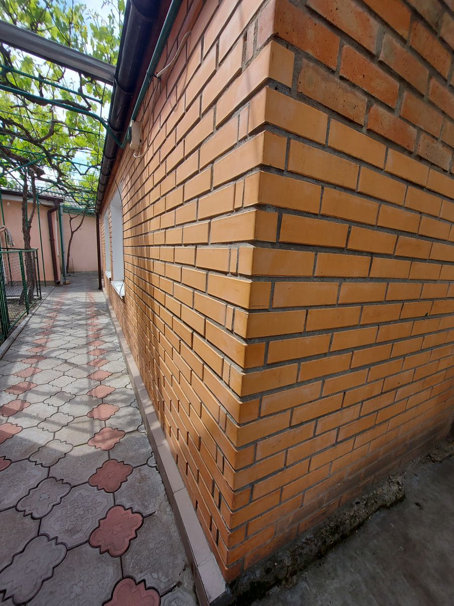 1832067641542989