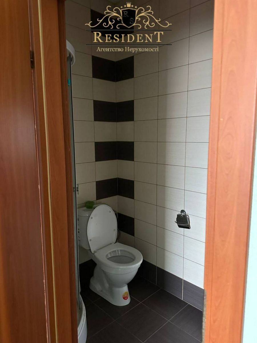 1835639335340989