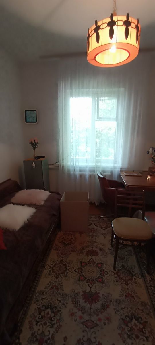 1836453114704989