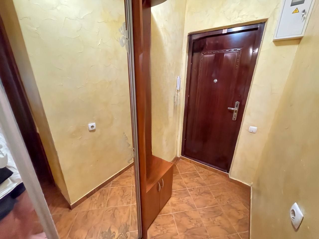 1836826790466989