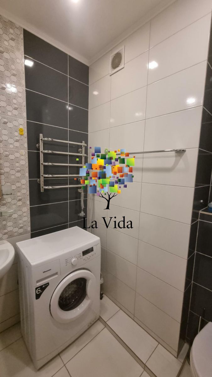 1835165750557990