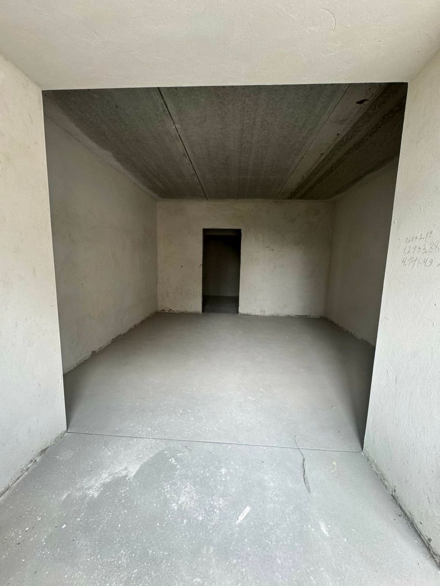 1832732586671991