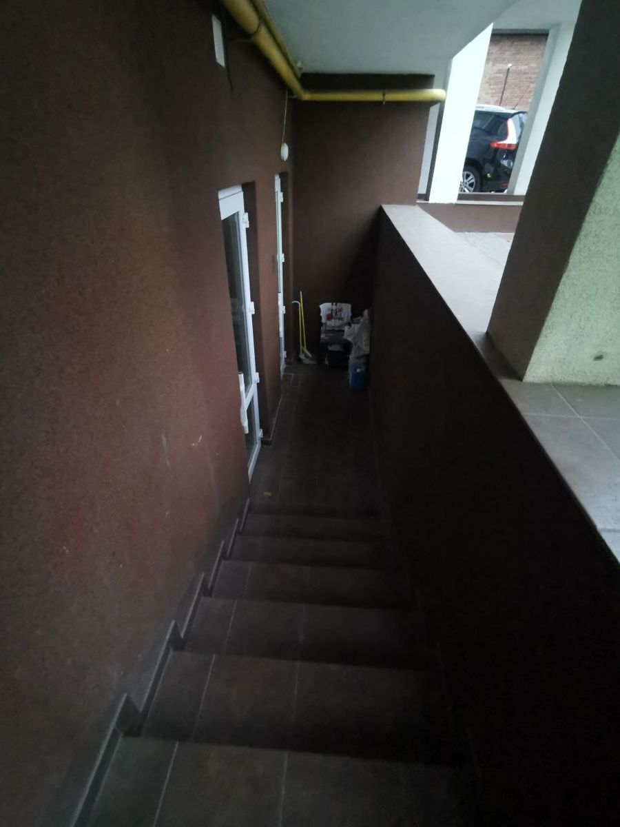 1838365538817991