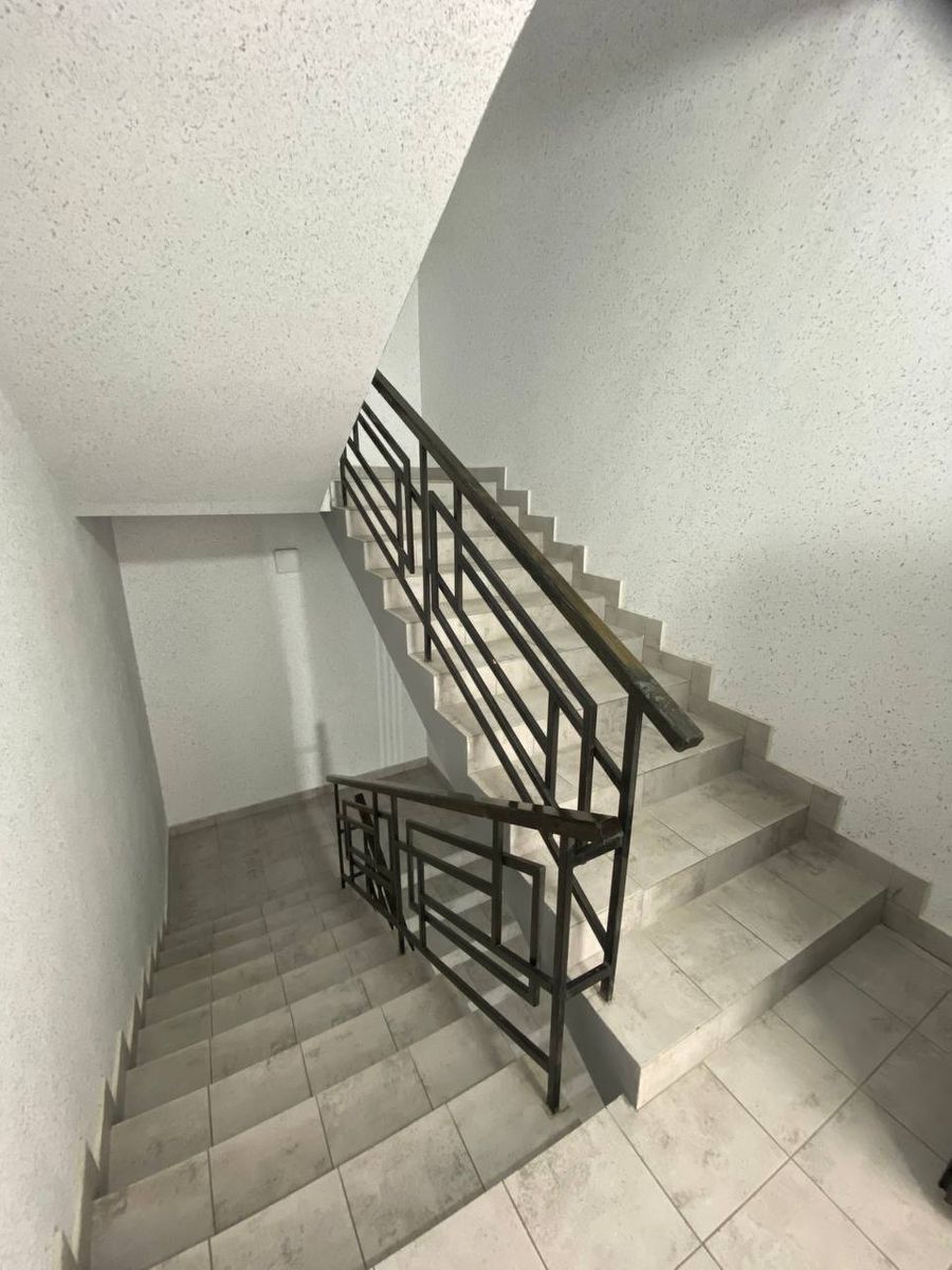 1841617327633991