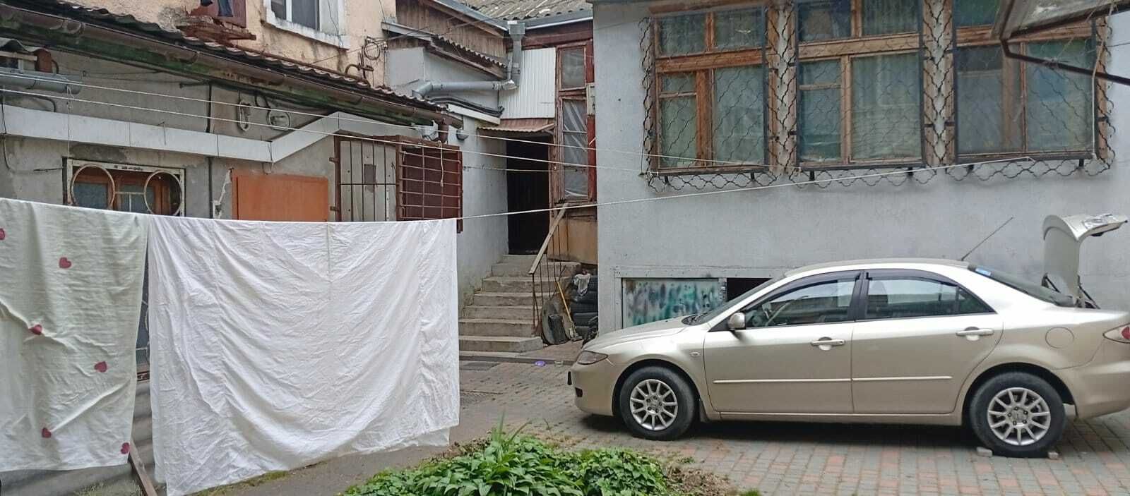 1832821726713992