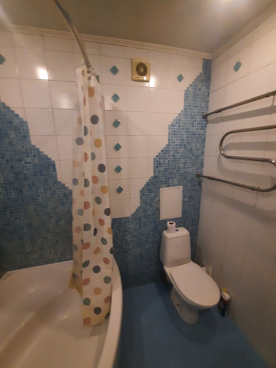 1839868128535992