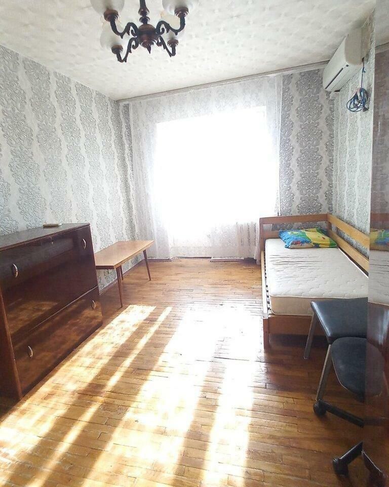 1832646130424993